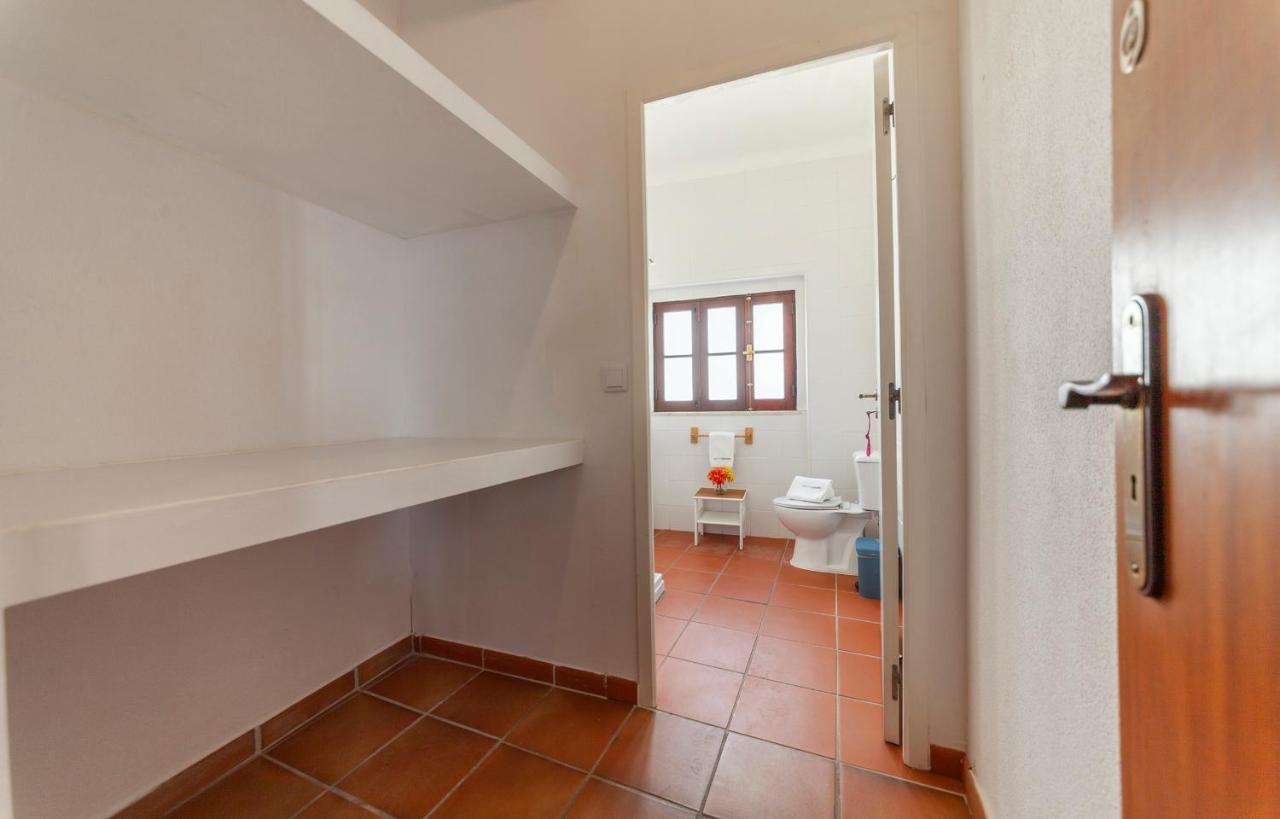 J - Casa Do Farol Guesthouse Lagos Ngoại thất bức ảnh