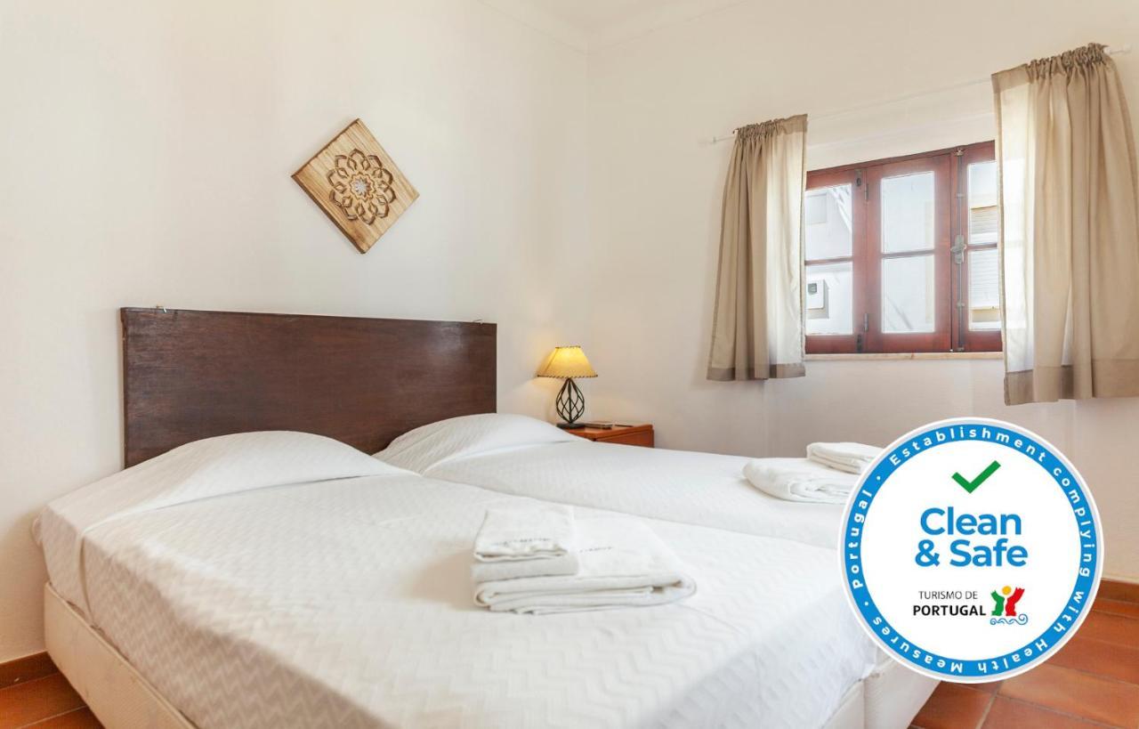 J - Casa Do Farol Guesthouse Lagos Phòng bức ảnh